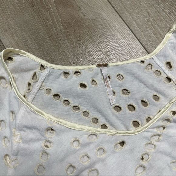 Free People Creak Dot to Dot Eyelet Blouse‎ - Picture 2 of 5